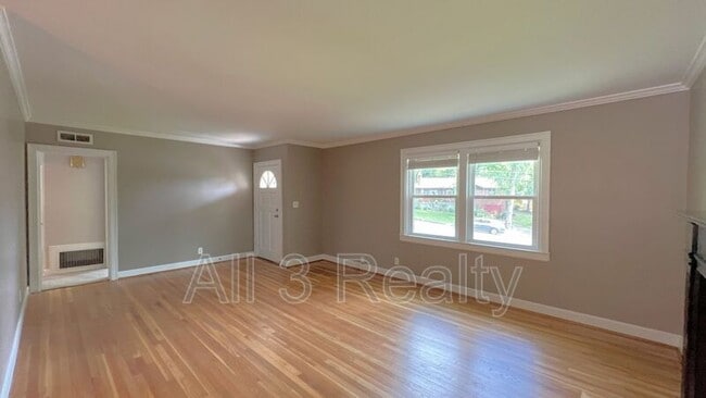 Building Photo - 3505 Pelzer Ave