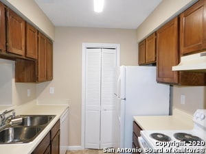 Building Photo - 13018 Heimer Rd