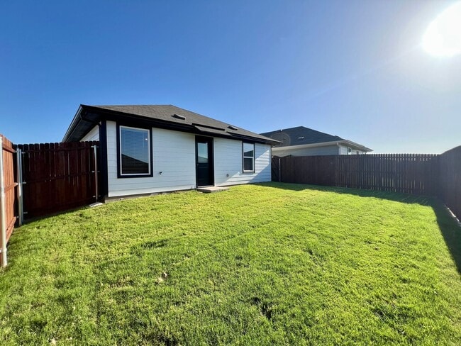Building Photo - 5509 Rollins Dr