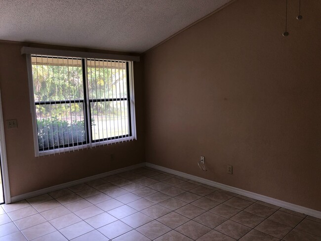 Building Photo - MOVE IN AUGUST!! COZY 2 BEDROOMS 1 BATHROOM HOME ON SPACIOUS FENCED IN LOT!! NEWER A/C!!