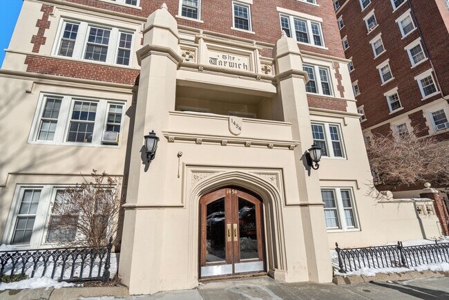 Building Photo - 1450-1454-1454 Beacon St