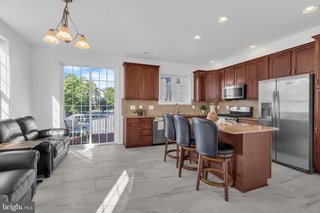 Building Photo - 23149 Flora Mure Dr