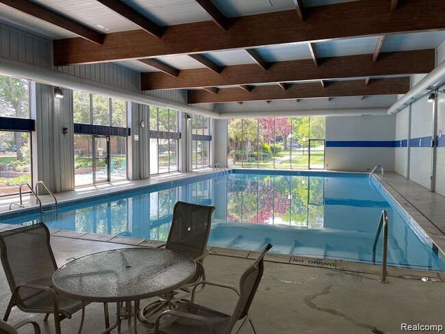 Building Photo - 18453 University Park Dr