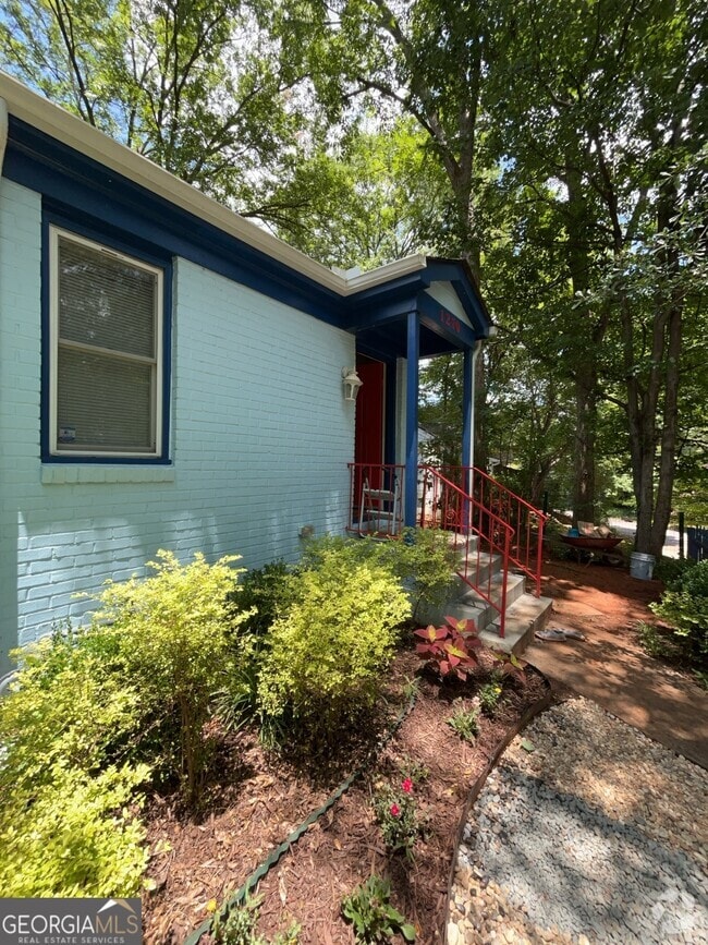 Building Photo - 1270 Trenton St SE