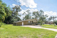 Building Photo - 209 N Lipona Rd