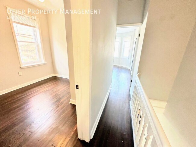 Building Photo - 426 S 56th St