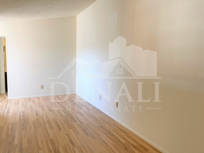 Building Photo - 3645 N 69th Ave