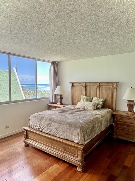 Bedroom 2. - 2500 Kalakaua Ave