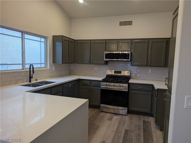 Building Photo - 327 Perry Ellis Dr