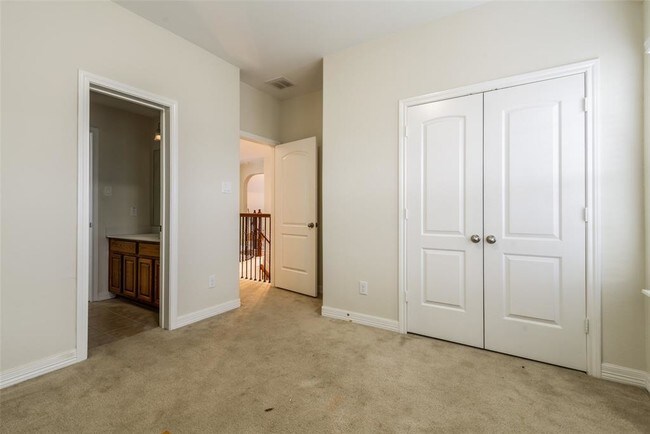 Building Photo - 9964 Ash Creek Ct