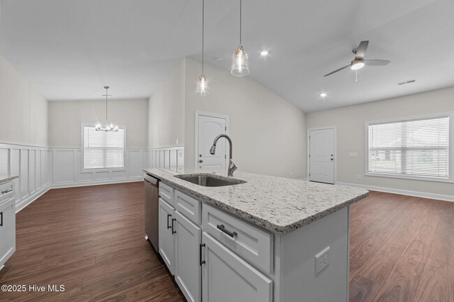 Building Photo - 4229 Laurel Rdg Dr