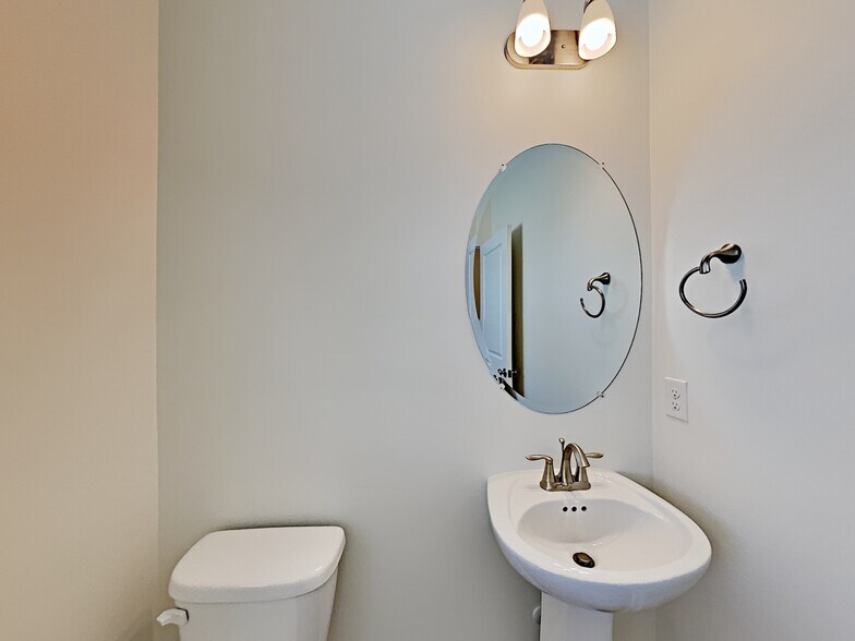 Building Photo - 2737 Bison Ct