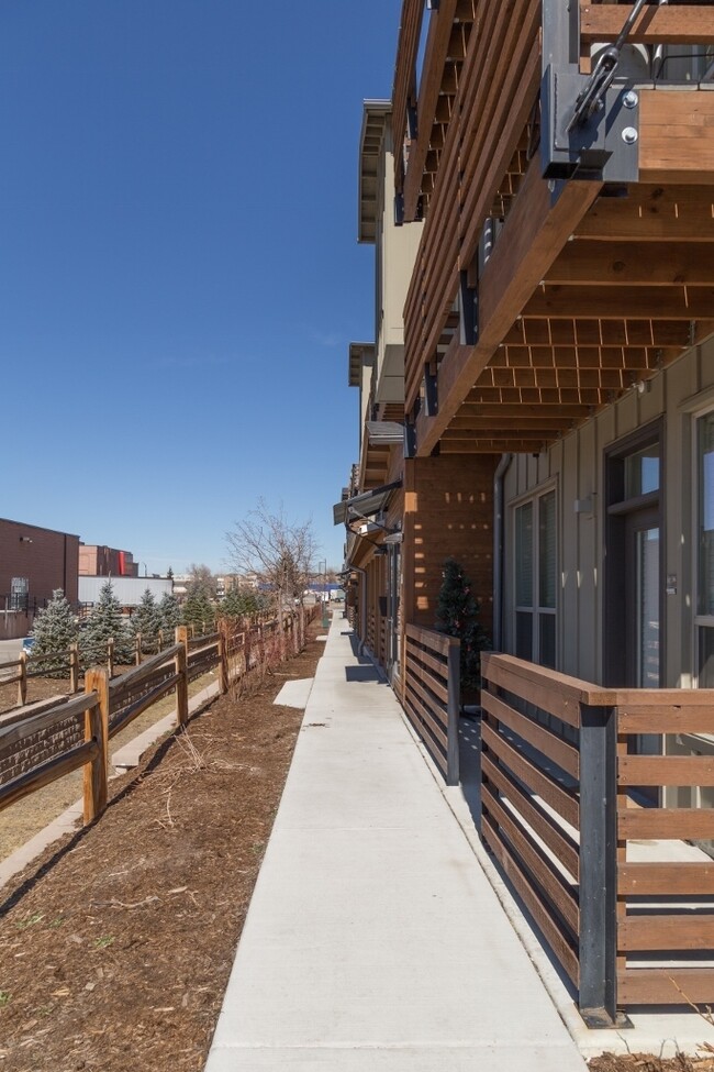 Building Photo - CH-Gunbarrel Center