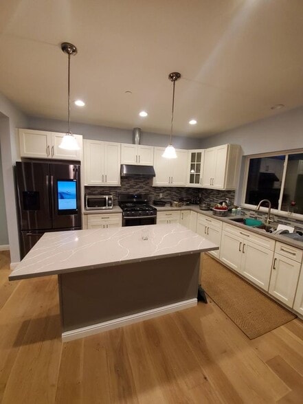 Primary Photo - 2520 Garvin Ave