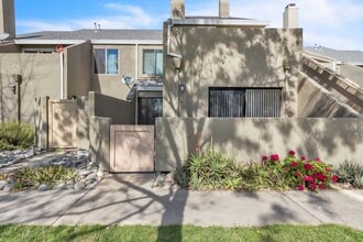 Building Photo - **Completely Remodeled ** 1BR/1BA w/ Private Patio + Garage in Sacramento ** Move in May 1st & ge...