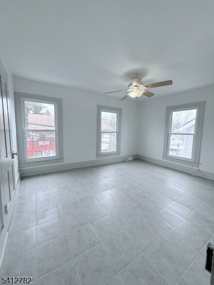 Building Photo - 10 Vannatta St