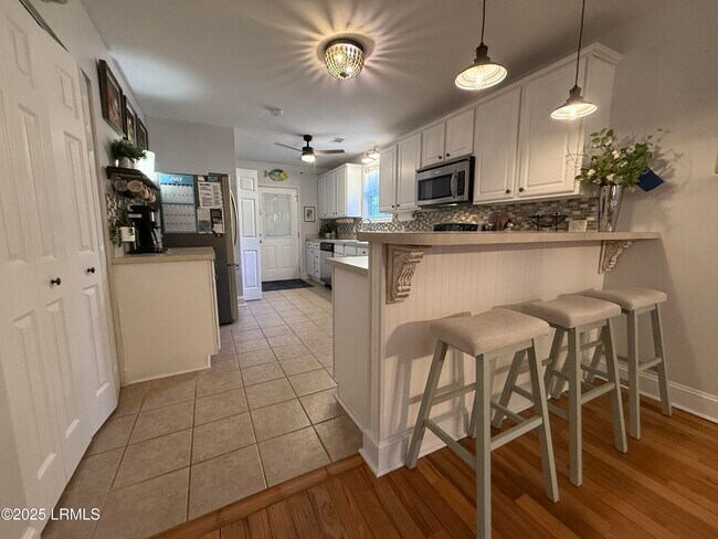 Building Photo - 2717 Oaklawn Ave