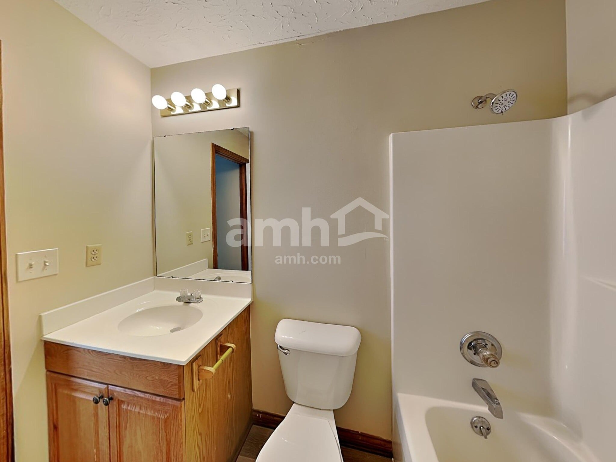 Building Photo - 2479 Camellia Ct