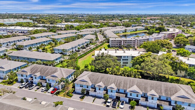 Building Photo - 1842 Sandpiper Pointe Pl