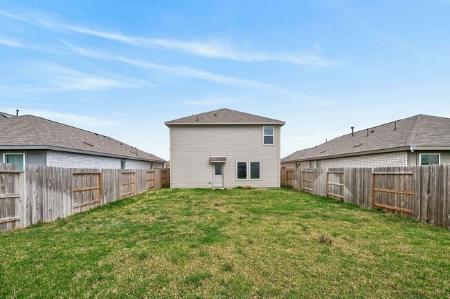 Building Photo - 26719 Prairie Smoke Ln