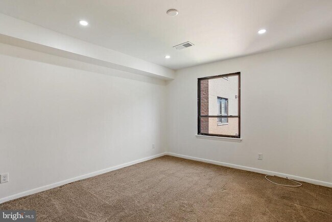 Building Photo - 6317 Park Heights Ave