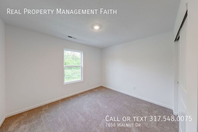 Building Photo - 7656 Walnut Dr