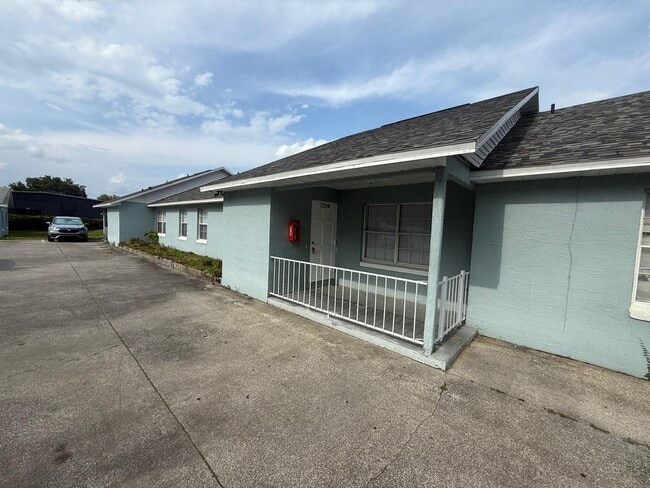 Primary Photo - Spacious 3-Bedroom, 2-Bath Home in Prime O...