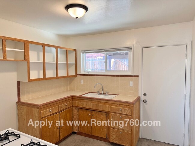 Building Photo - 6610 Park Blvd