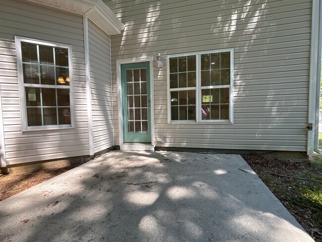 Building Photo - 4401 Stephen Oaks Way