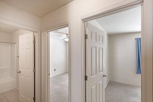 Building Photo - Beautiful Home W/Solar Panels