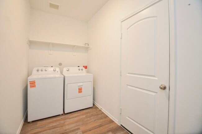 Building Photo - 5427 Magnolia Heath Ln