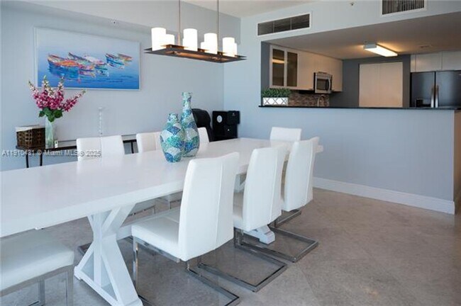 Building Photo - 16699 Collins Ave