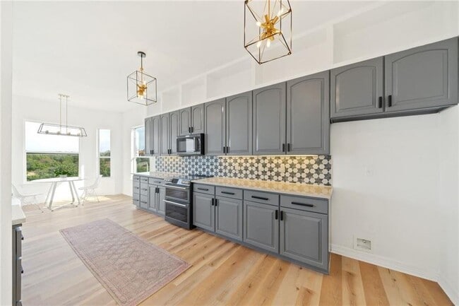 Building Photo - 13301 Lone Rider Trail