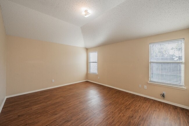 Building Photo - Spacious single story in Parks of Deer Creek