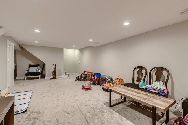 Building Photo - 18215 19th Ave N