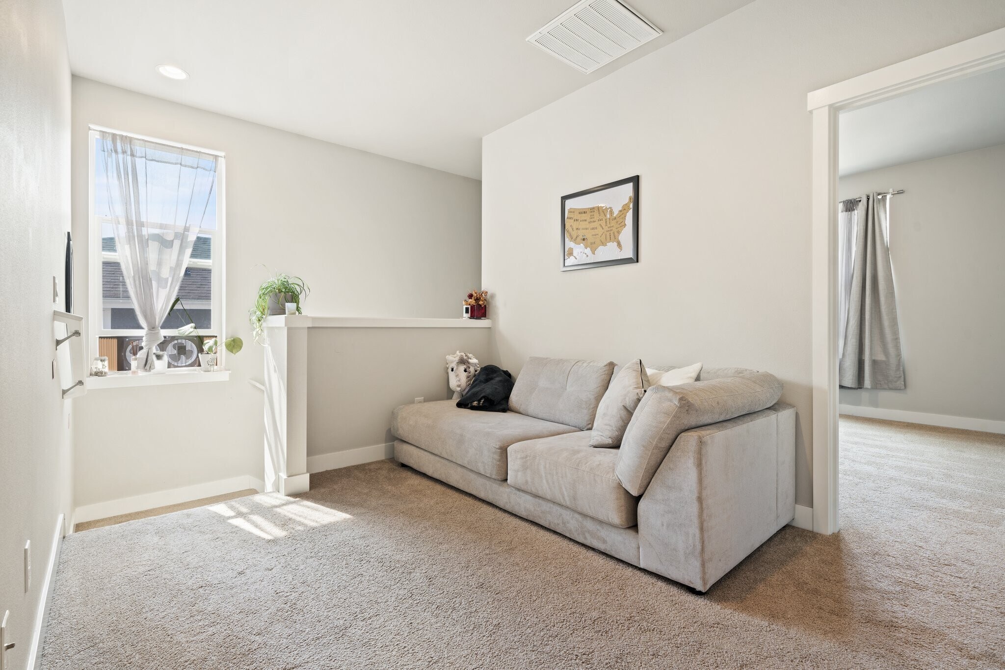 Loft - 1182 NE Sockeye Ct