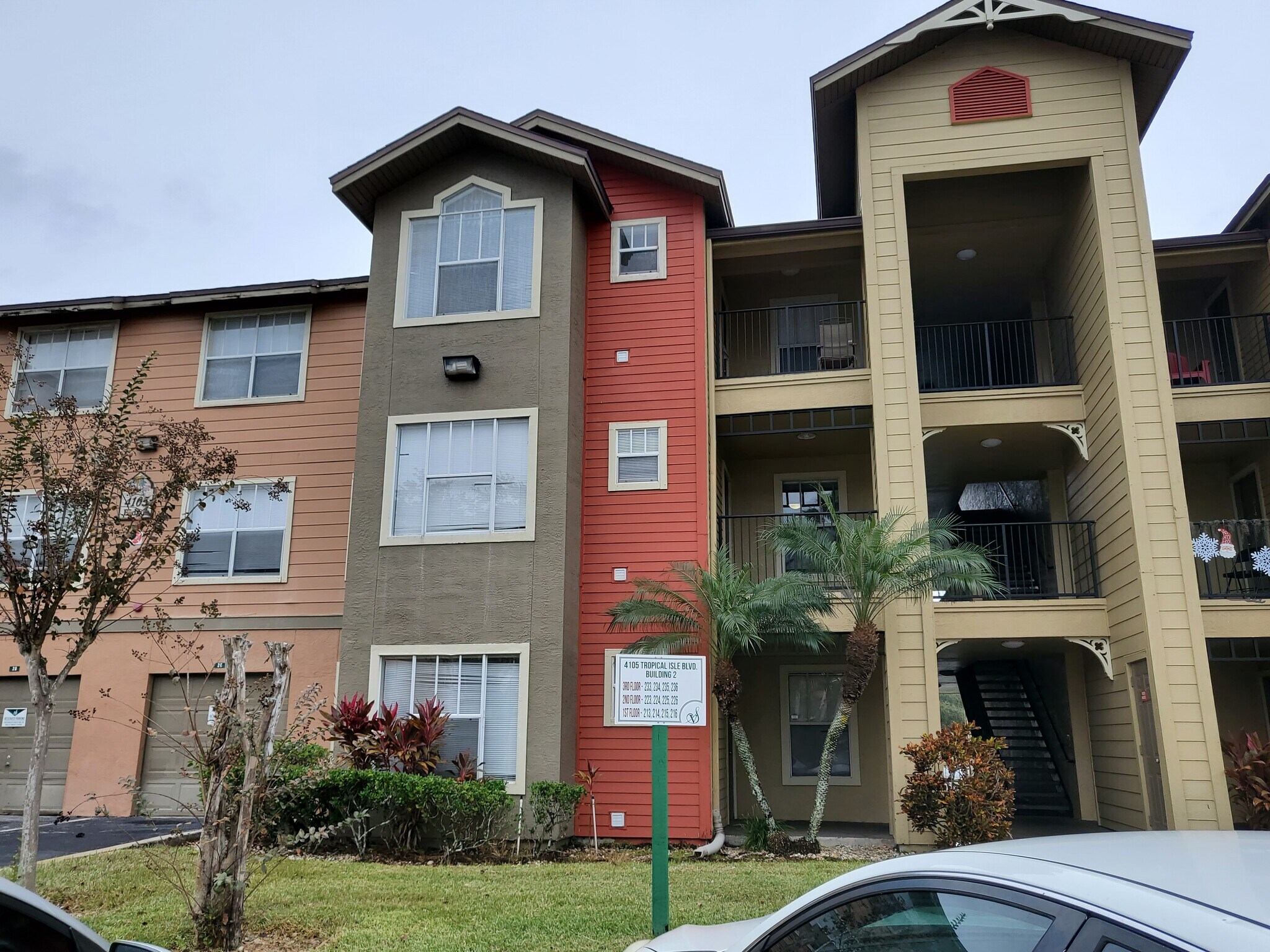 Building Photo - 4105 Tropical Isle Blvd