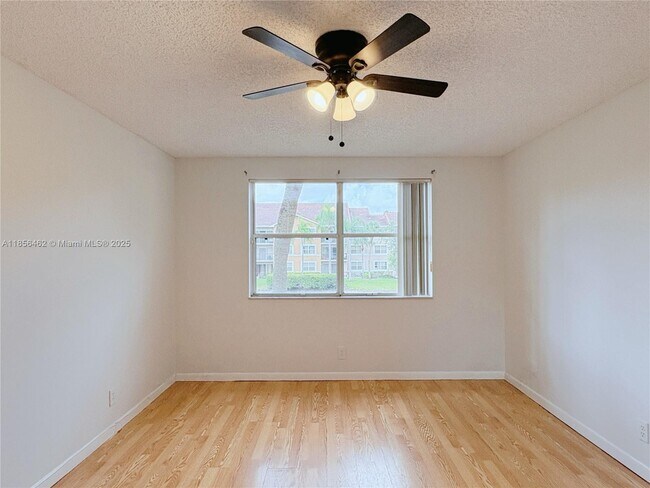 Building Photo - 9055 Wiles Rd