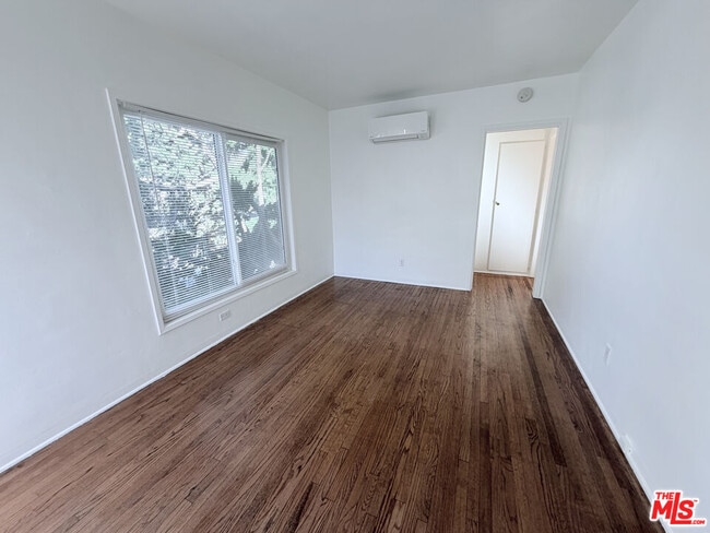 Building Photo - 1160 N Spaulding Ave