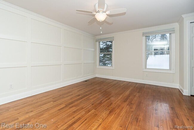 Building Photo - 732 Rutgers Rd