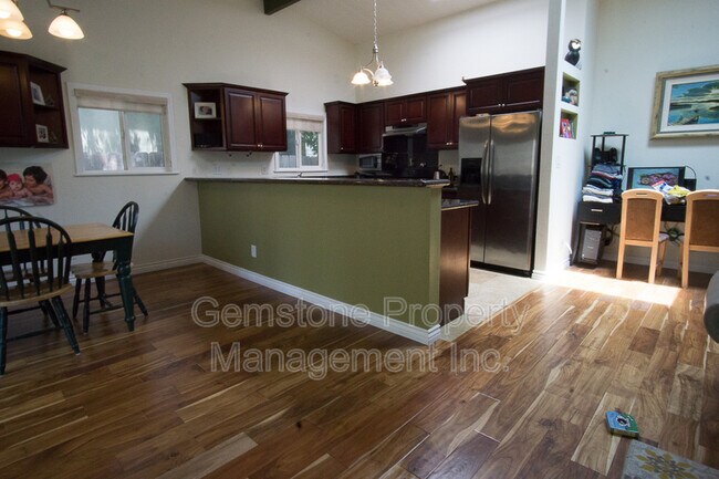 Building Photo - 4918 Chaparral Way