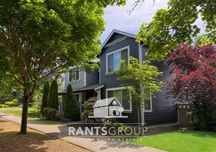 Building Photo - Stylish 3-Bedroom Townhome in Great West Olympia Location