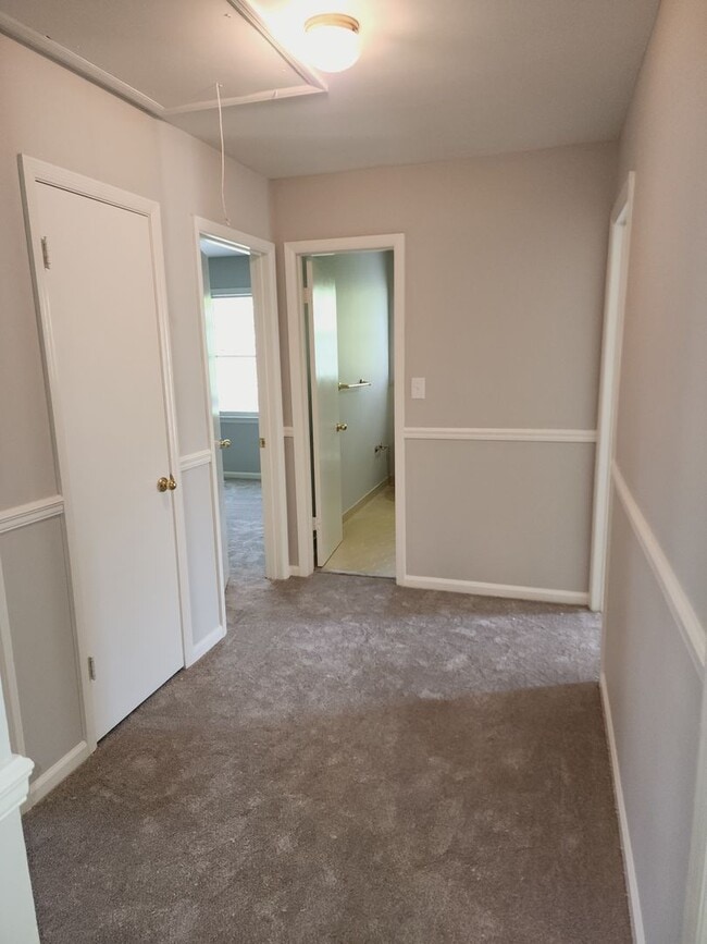 Building Photo - Vestavia Living: 4 Bed, 2.5 Bath Rental on Catala Rd