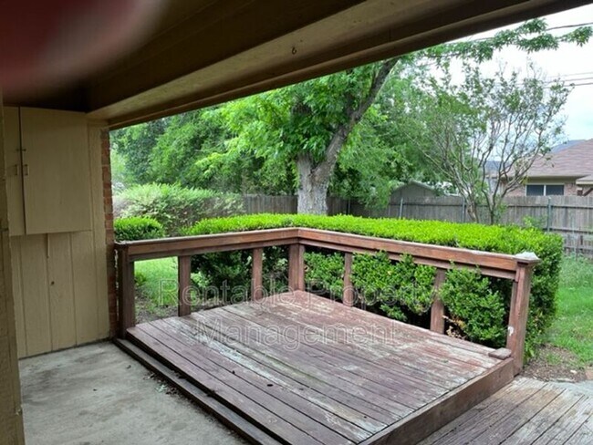 Building Photo - 6717 Copperwood Ct