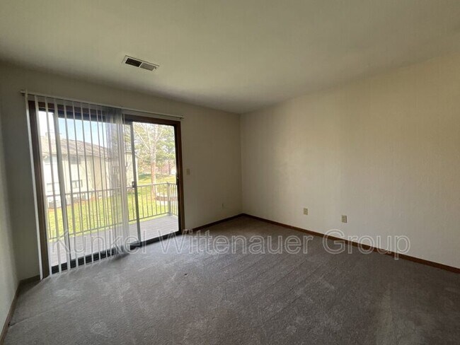 Building Photo - 177 Eagle Ridge