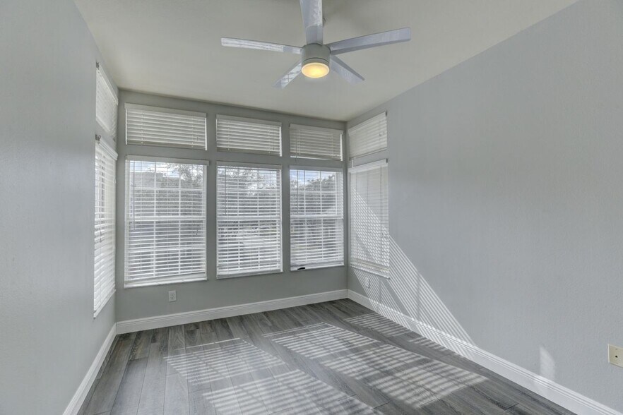 Building Photo - 7686 Plantation Cir