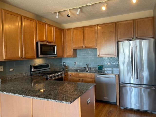 Building Photo - 1717 S Prairie Ave