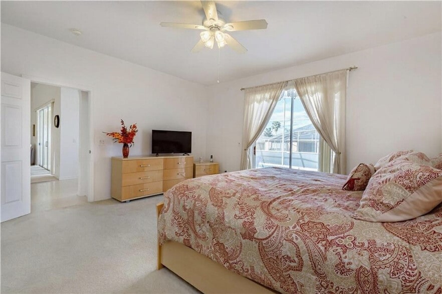 Building Photo - 315 Nottingham Way