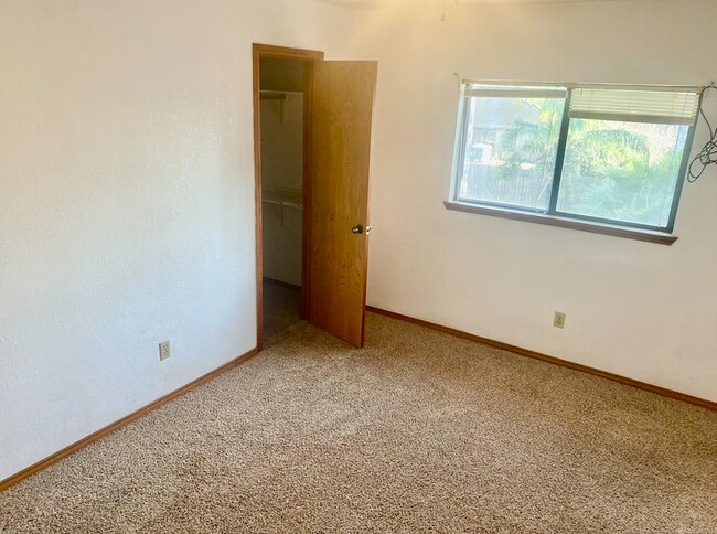 Building Photo - 1945 Zenaida Ave