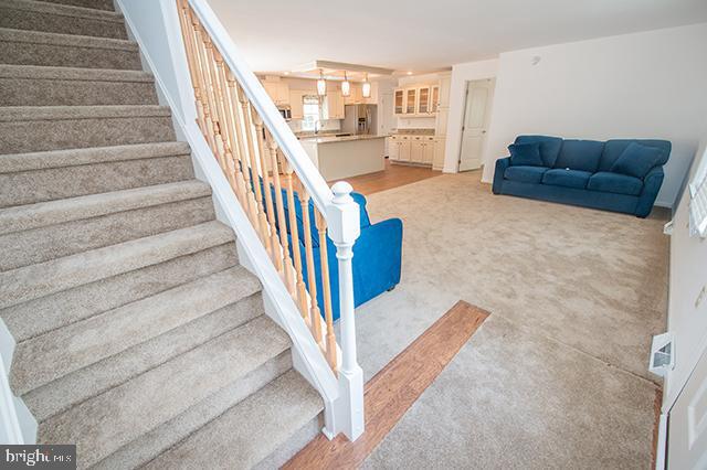 Building Photo - 18 Sabrina Dr